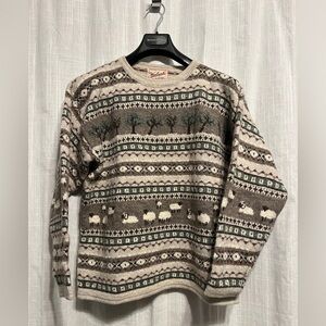 Woolrich sweater, size medium, great condition, smoke free pet free home